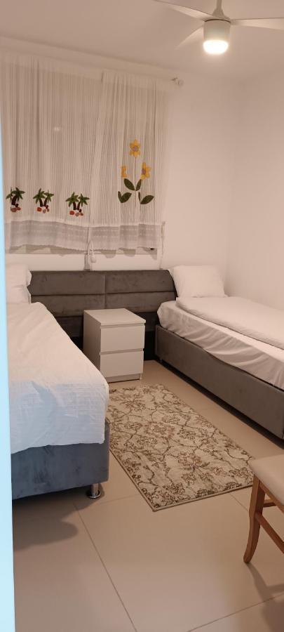 עכו דירה חדשה ליד הים- Akko-Brand New Apartment Exterior foto
