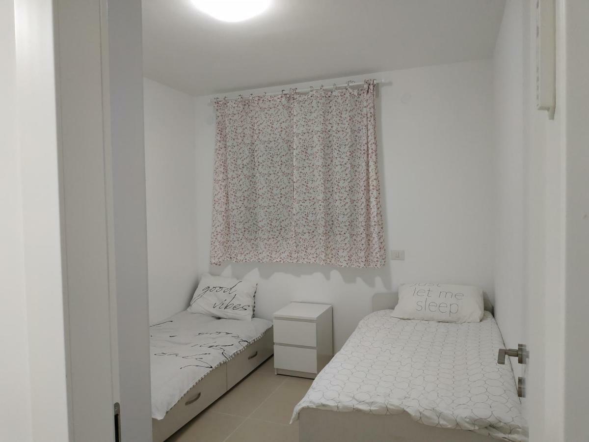 עכו דירה חדשה ליד הים- Akko-Brand New Apartment Exterior foto